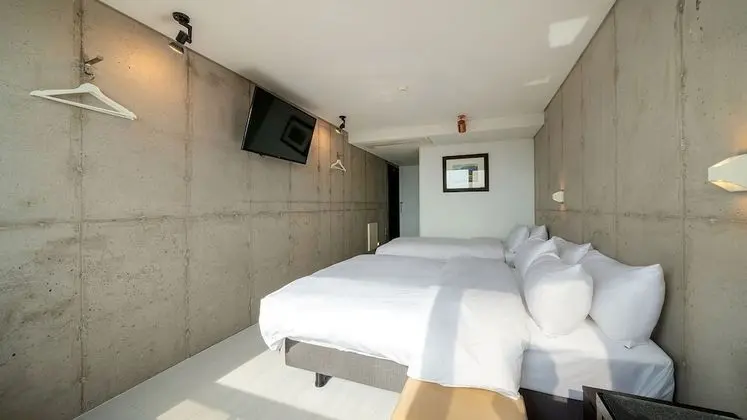 Deluxe Üç Kişilik Oda, Birden Çok Yatak