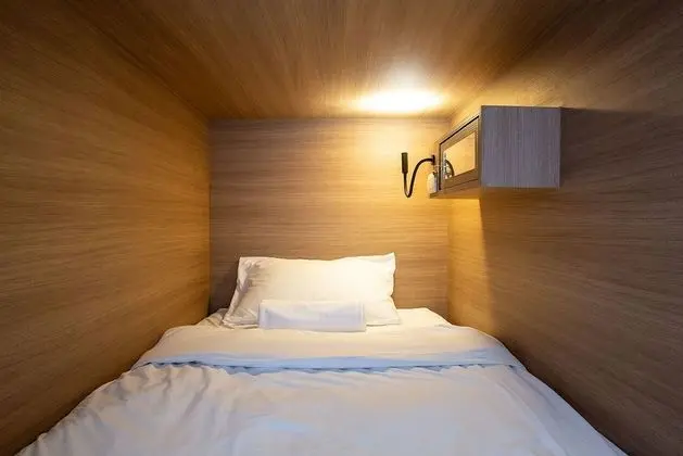 Family Dorm Capsule 4-Beds Private Bathroom