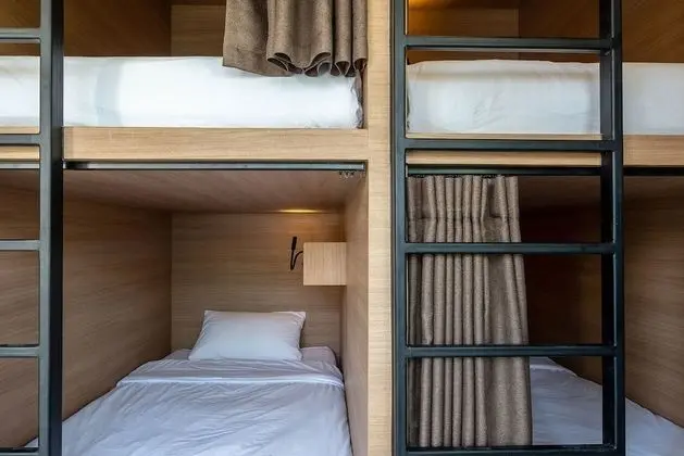 Mixed Dorm Double Bed Capsule 12-Beds