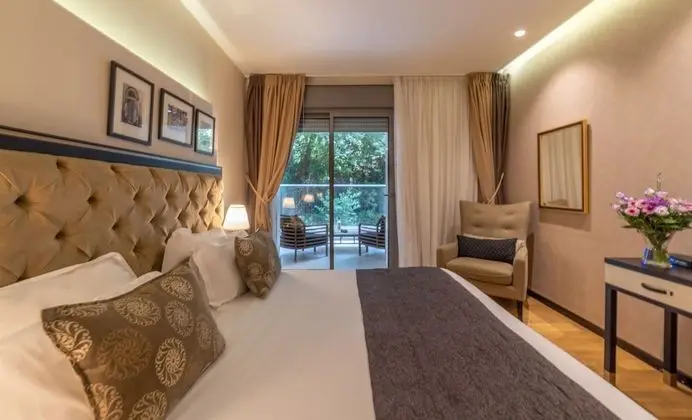 Deluxe Tek Büyük Yataklı Oda, Balkon