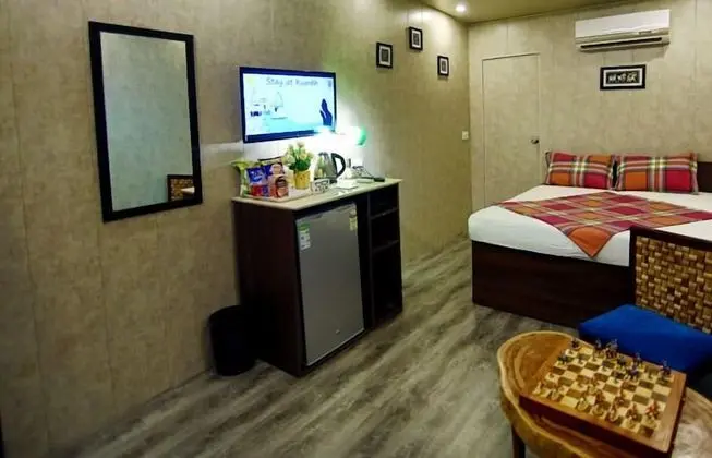 Premium Tek Büyük Yataklı Oda