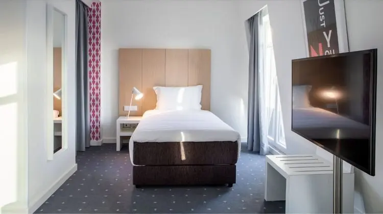 Standard Üç Kişilik Oda