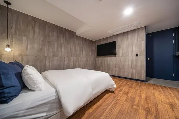 Deluxe Tek Büyük Yataklı Oda (Couple PC Room)