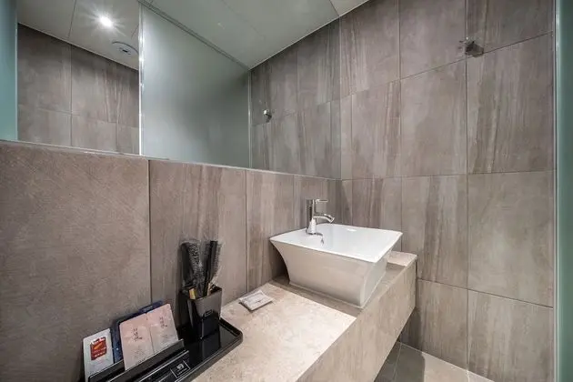 Deluxe Tek Büyük Yataklı Oda (Couple PC Room)