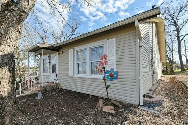Ev (Stay-n-Play - DOWNTOWN BRANSON - Free)