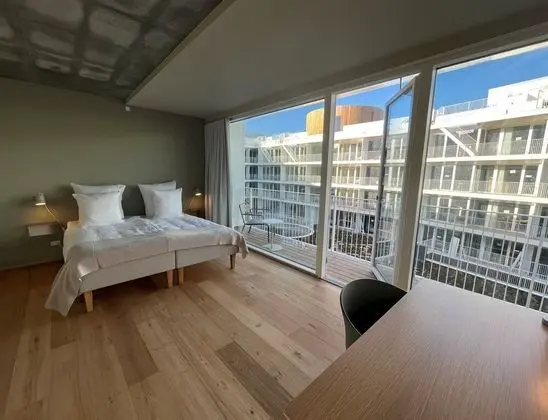 One Bedroom Apartment, Sea View