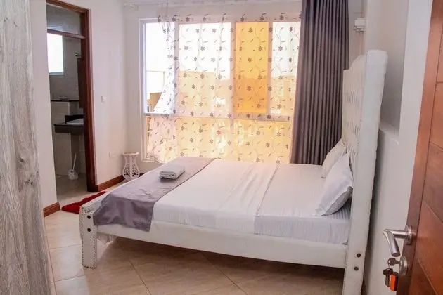 Business Tek Büyük Yataklı Oda