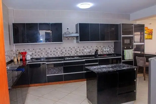 Business Tek Büyük Yataklı Oda