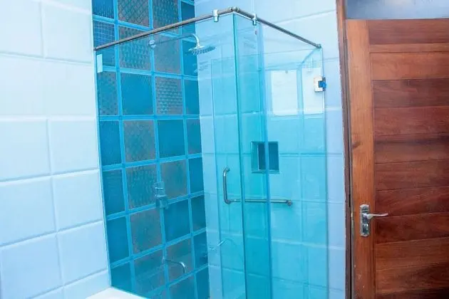 Business Tek Büyük Yataklı Oda