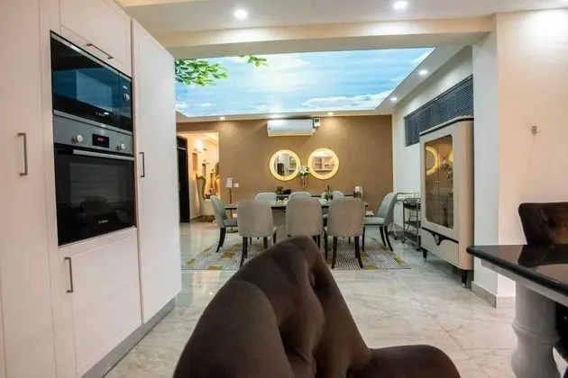Luxury Tek Büyük Yataklı Oda