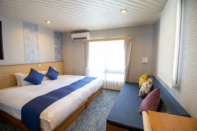 Comfort Tek Büyük Yataklı Oda (with Extra Bed)
