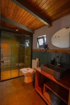 1+1 Bungalov, Göl Manzaralı, Isıtmalı Özel Havuzlu