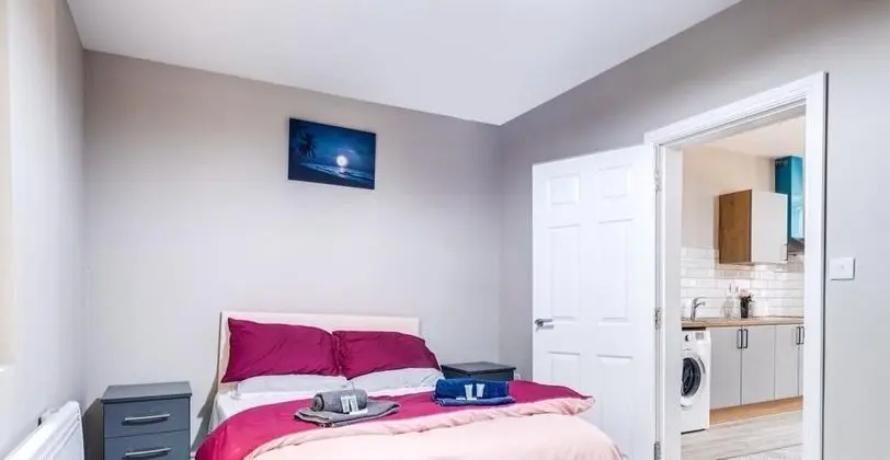 Superior Apart Daire, Banyolu/Duşlu (Ground floor Apt 2)