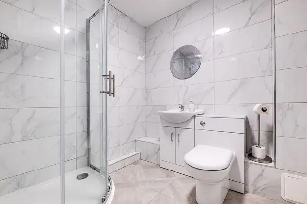 Superior Apart Daire, Banyolu/Duşlu (Ground floor Apt 2)