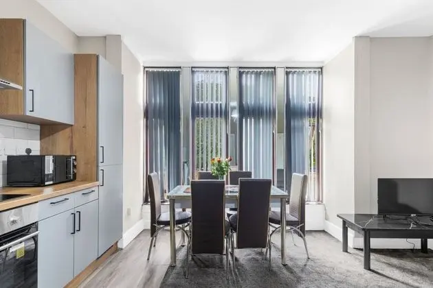 Superior Apart Daire, Banyolu/Duşlu (Ground floor Apt 2)