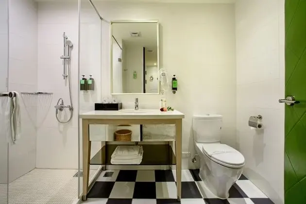 Premier Oda (No Parking Space)