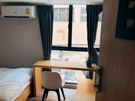 Private Room with Shared Bathroom