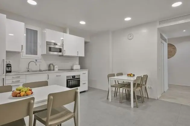 Apart Daire, 4 Yatak Odası, Balkon, Şehir Manzaralı