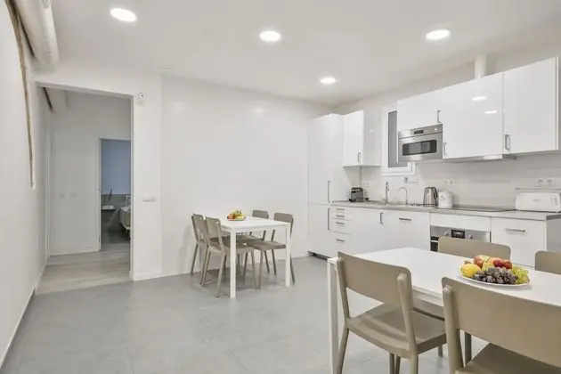 Apart Daire, 4 Yatak Odası, Balkon, Şehir Manzaralı