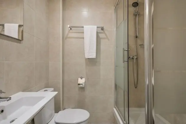 Apart Daire, 4 Yatak Odası, Balkon, Şehir Manzaralı