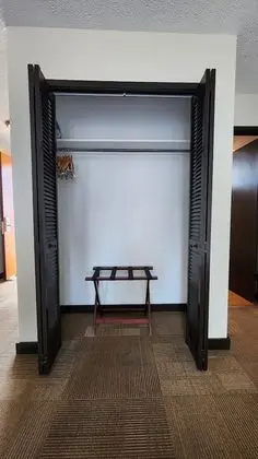 Oda, 2 Tek Kişilik Yatak, Sigara İçilmez, Buzdolabı ve Mikrodalga