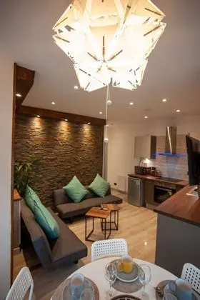 Deluxe Apart Daire, Sıcak Su Havuzu