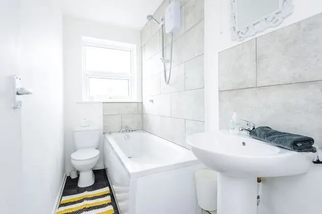 Standard Apart Daire, Banyolu/Duşlu