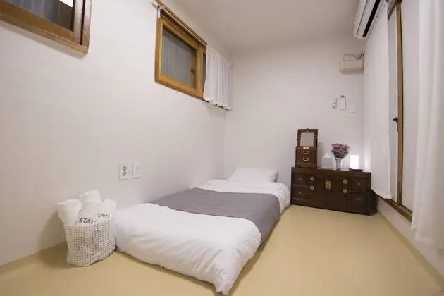 Tek Kişilik Oda, Ortak Banyo
