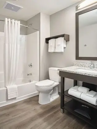 Double Queen Suite