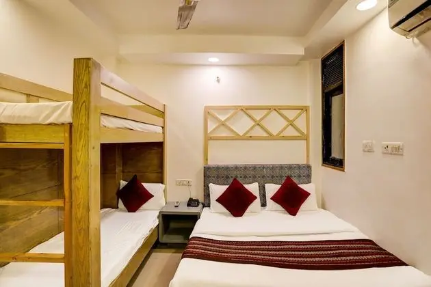 Deluxe Dört Kişilik Oda, Sigara İçilmez, Penceresiz