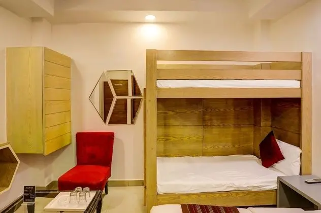 Deluxe Dört Kişilik Oda, Sigara İçilmez, Penceresiz