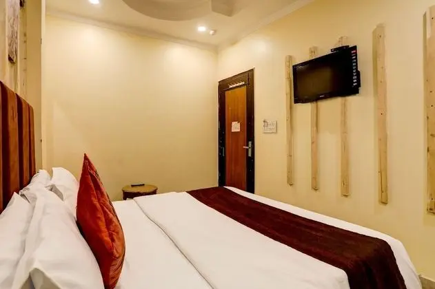 Economy Tek Büyük Yataklı Oda, 1 Yatak Odası, Sigara İçilebilir