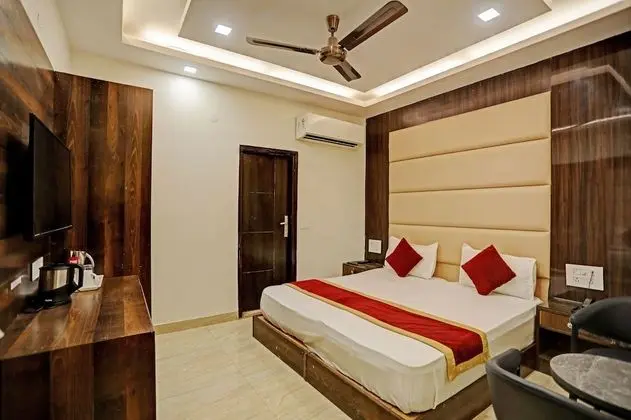 Standard Tek Büyük Yataklı Oda