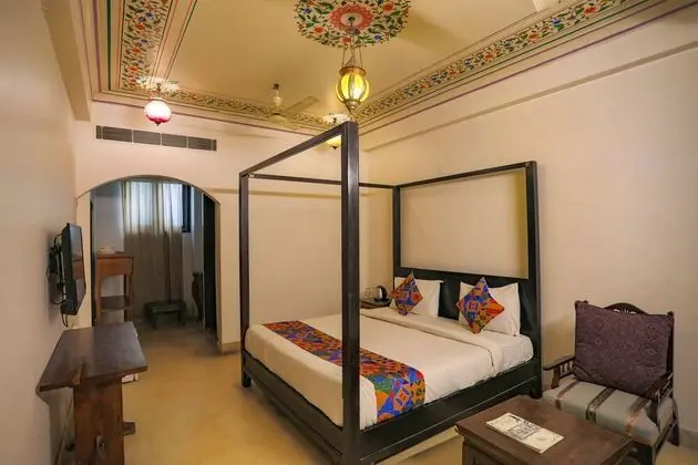 Standard Tek Büyük Yataklı Oda