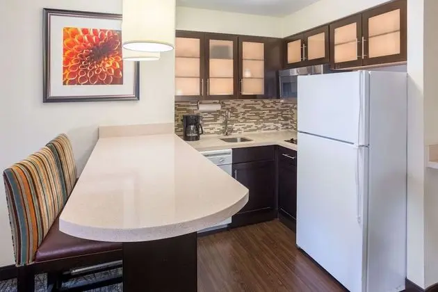 Süit, 1 Büyük (Queen) Boy Yatak ve Çekyat, Engellilere Uygun (Mobility Tub One Bedroom)