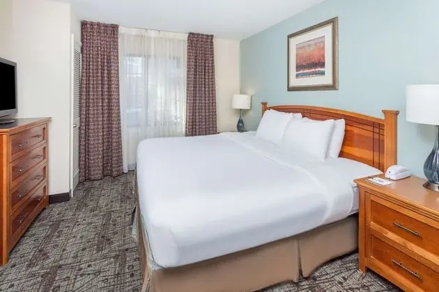 Süit, Birden Çok Yatak (Two Bedroom Suite - One King and One)