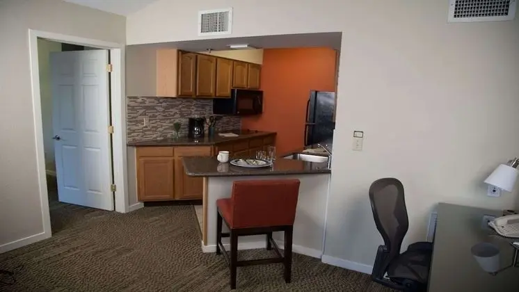 Süit, 1 Büyük (Queen) Boy Yatak, Engellilere Uygun (Mobility Tub One Bedroom)