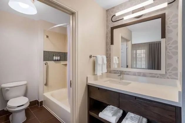 Süit, 1 En Büyük (King) Boy Yatak (One Bedroom Suite King)