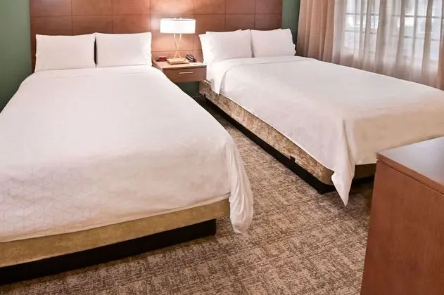Süit, Birden Çok Yatak (One Bedroom)