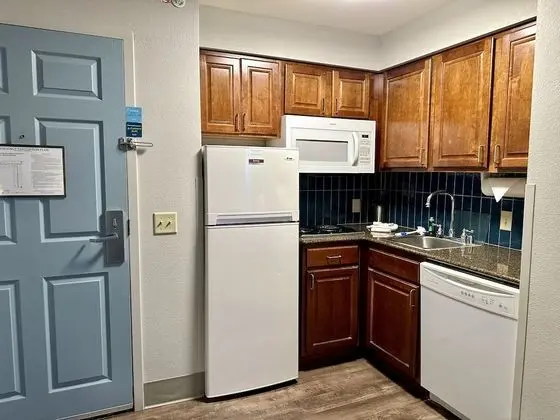 Stüdyo Süit, 1 Büyük (Queen) Boy Yatak, Engellilere Uygun, Mutfak (Communications)