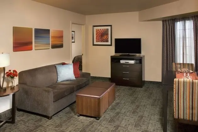 Süit, 2 Yatak Odası (1 Queen, 2 Double Beds)