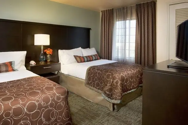 Süit, 2 Yatak Odası (1 Queen, 2 Double Beds)