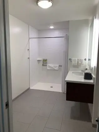Süit, 1 Yatak Odası, Mutfak, Havuz Manzaralı