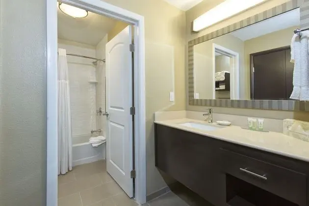 Süit, 1 Yatak Odası, Engellilere Uygun, Mutfak (Mobility, Accessible Tub)