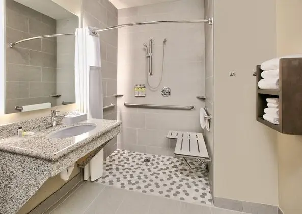 Süit, 1 Yatak Odası, Engellilere Uygun, Mutfak (Accessible Tub)