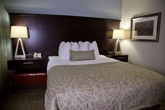 Süit, 1 Büyük (Queen) Boy Yatak, Engellilere Uygun (Mobility Tub One Bedroom)