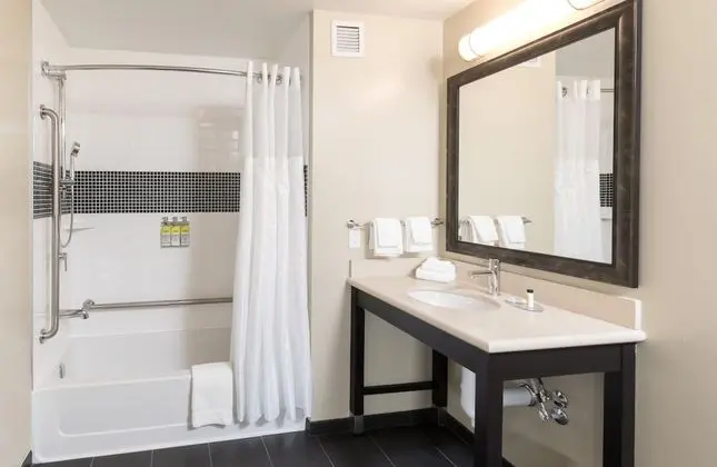 Stüdyo Süit, 1 Büyük (Queen) Boy Yatak, Engellilere Uygun, Mutfak (Mobility, Accessible Tub)