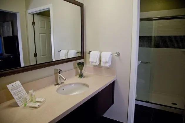 Süit, Birden Çok Yatak (Two Bedroom)