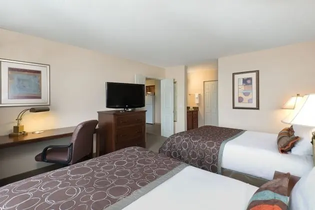 Süit, 2 Yatak Odası, Mutfak (1 King and 2 Double Beds)