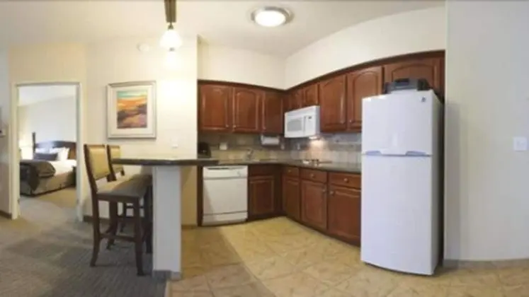 Süit, 2 Yatak Odası, Mutfak (1 King and 2 Double Beds)